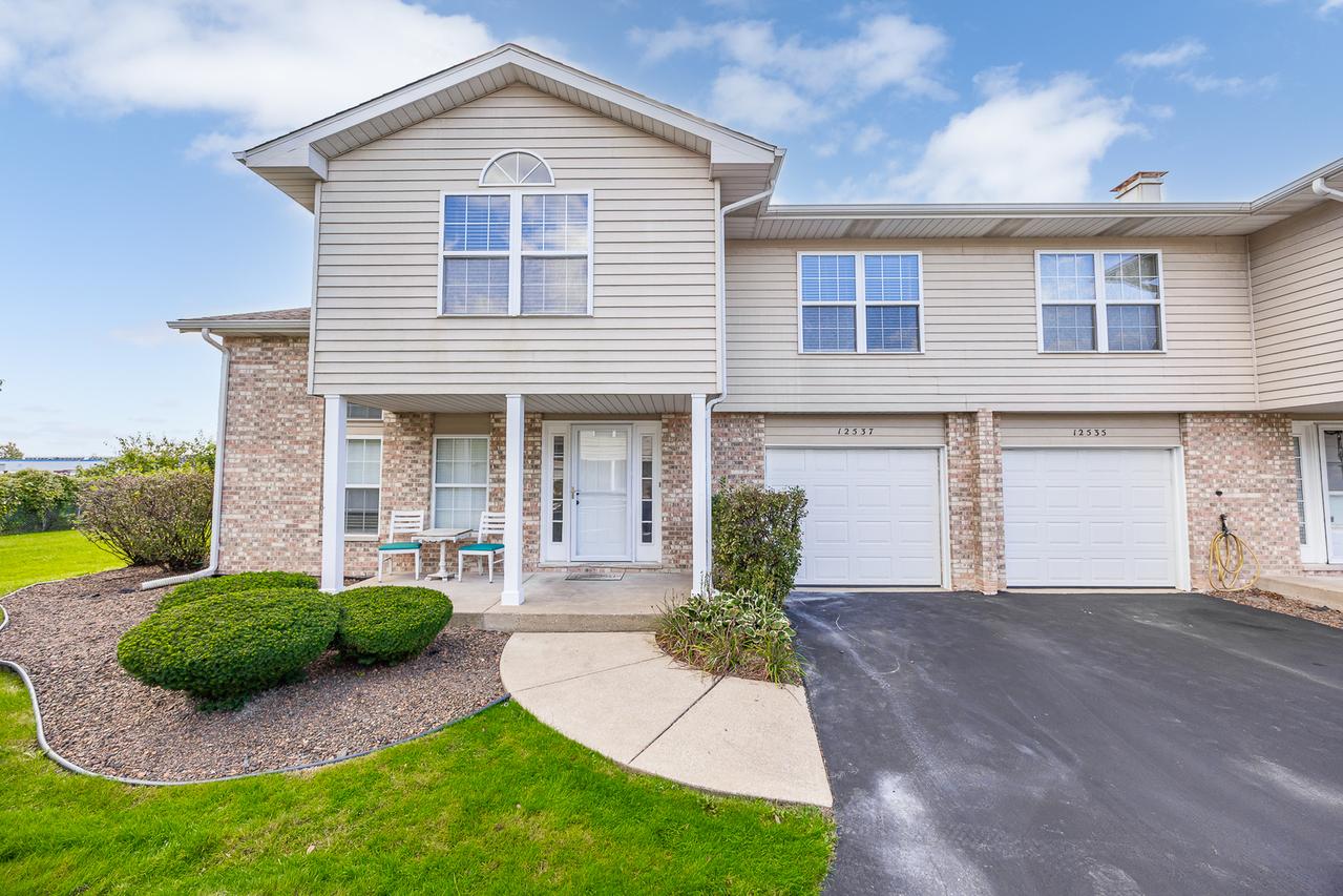 12537 S Central Park Ave., Alsip, IL 60803