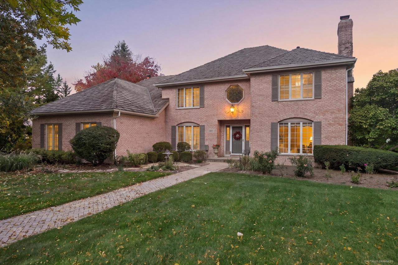 344 Hambletonian Dr., Oak Brook, IL 60523