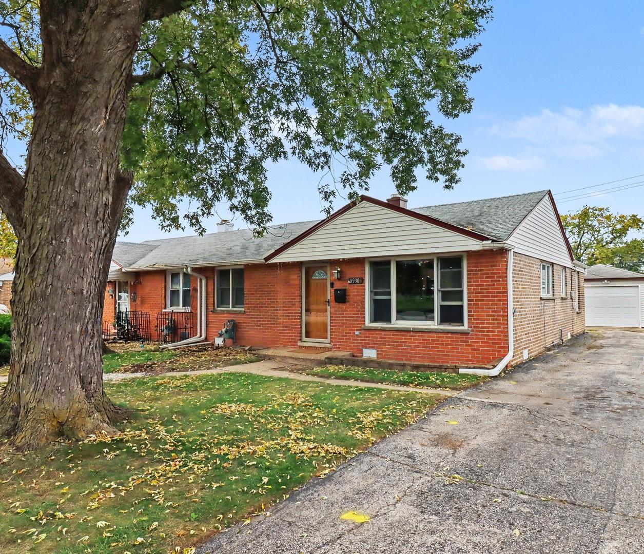 8930 S Crawford Ave., Hometown, IL 60456