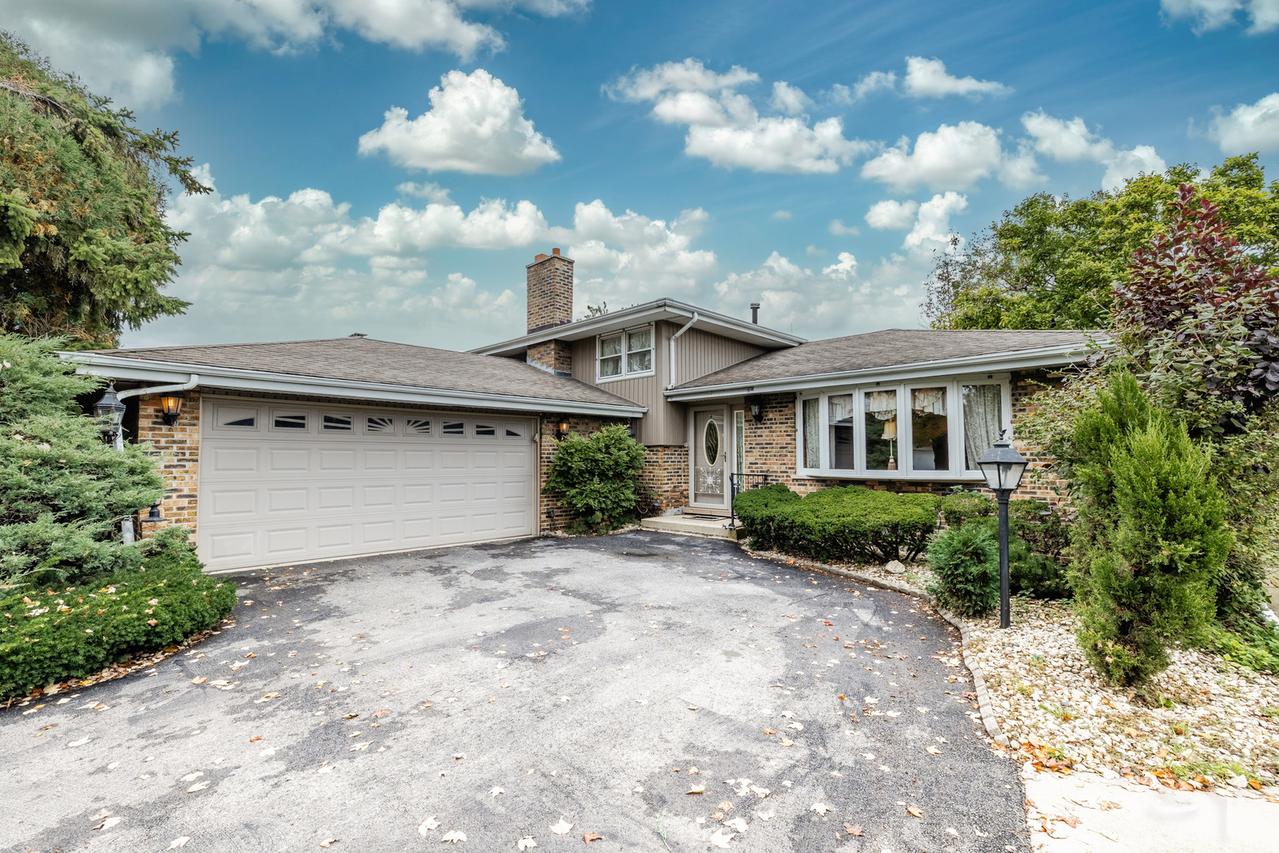 8047 S Oketo Ave., Bridgeview, IL 60455