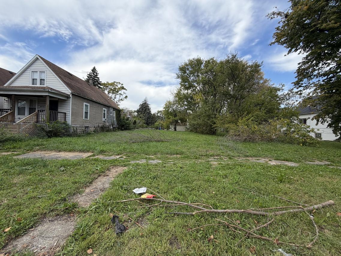 10744 S Perry Ave., Chicago, IL 60628