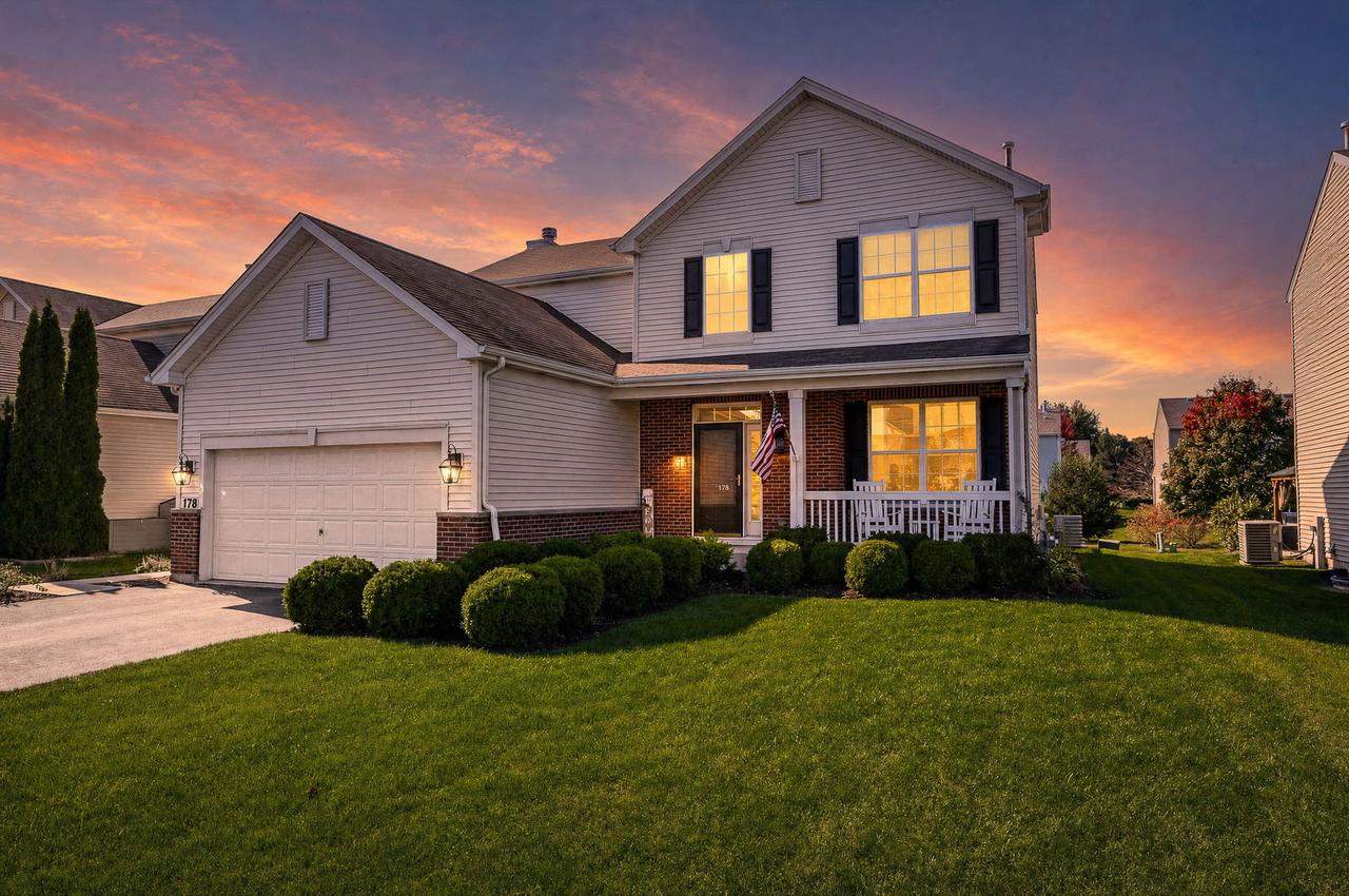 178 Easton Dr., Gilberts, IL 60136