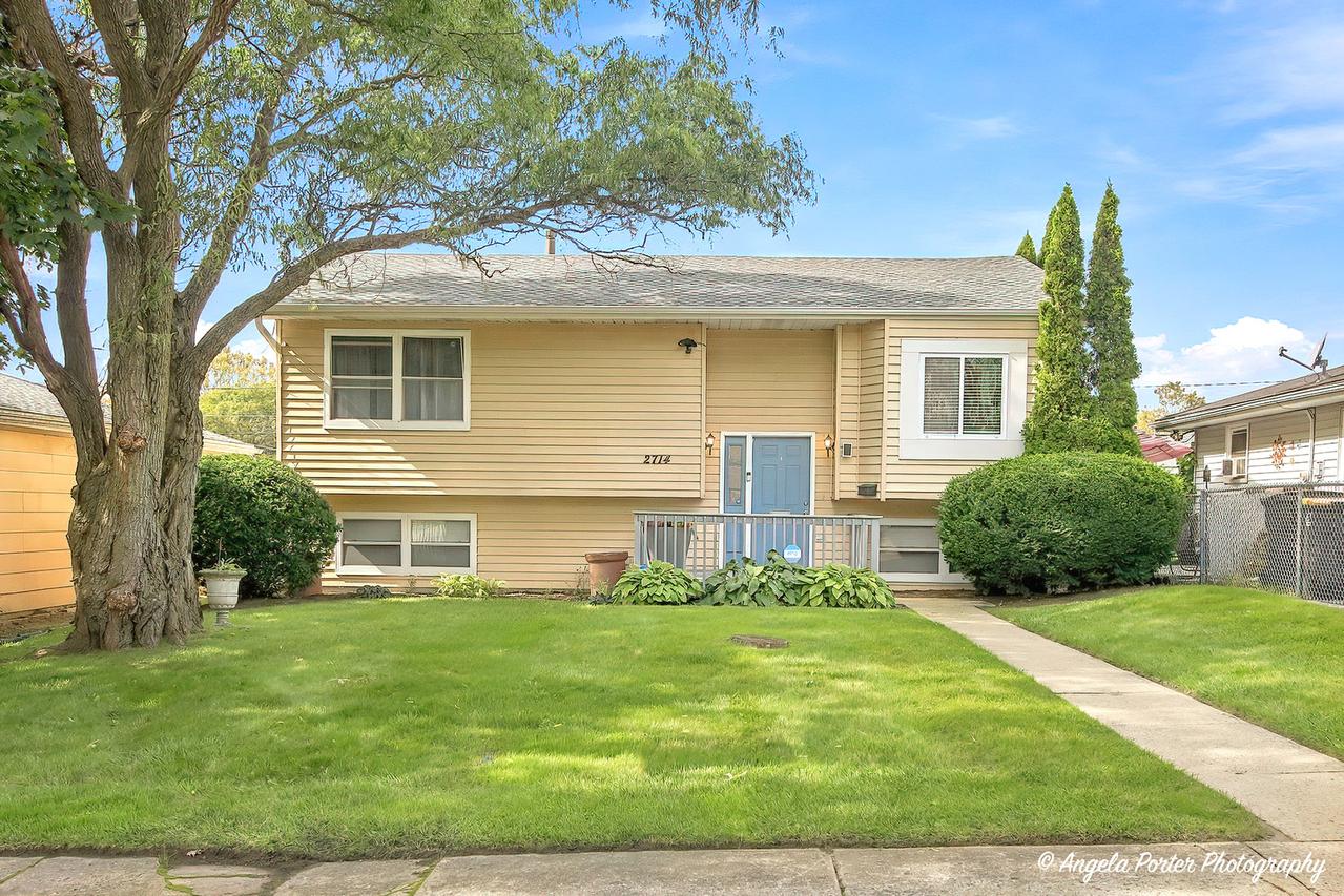 2714 Gilead Ave., Zion, IL 60099