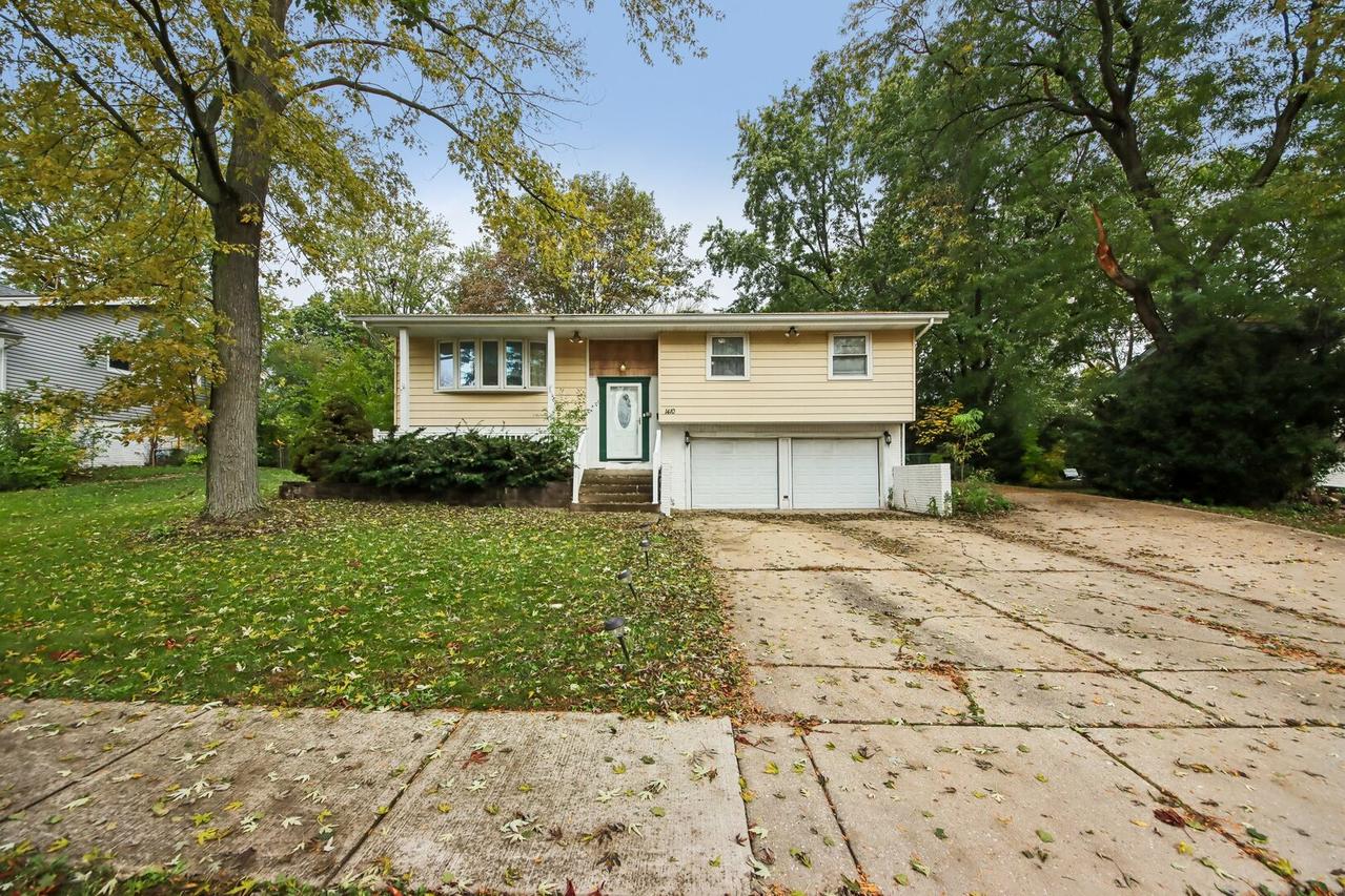 1410 Princeton Ln., Schaumburg, IL 60193