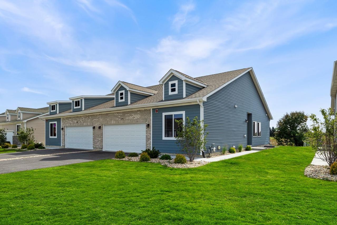3995 Shoeger Dr., Yorkville, IL 60560
