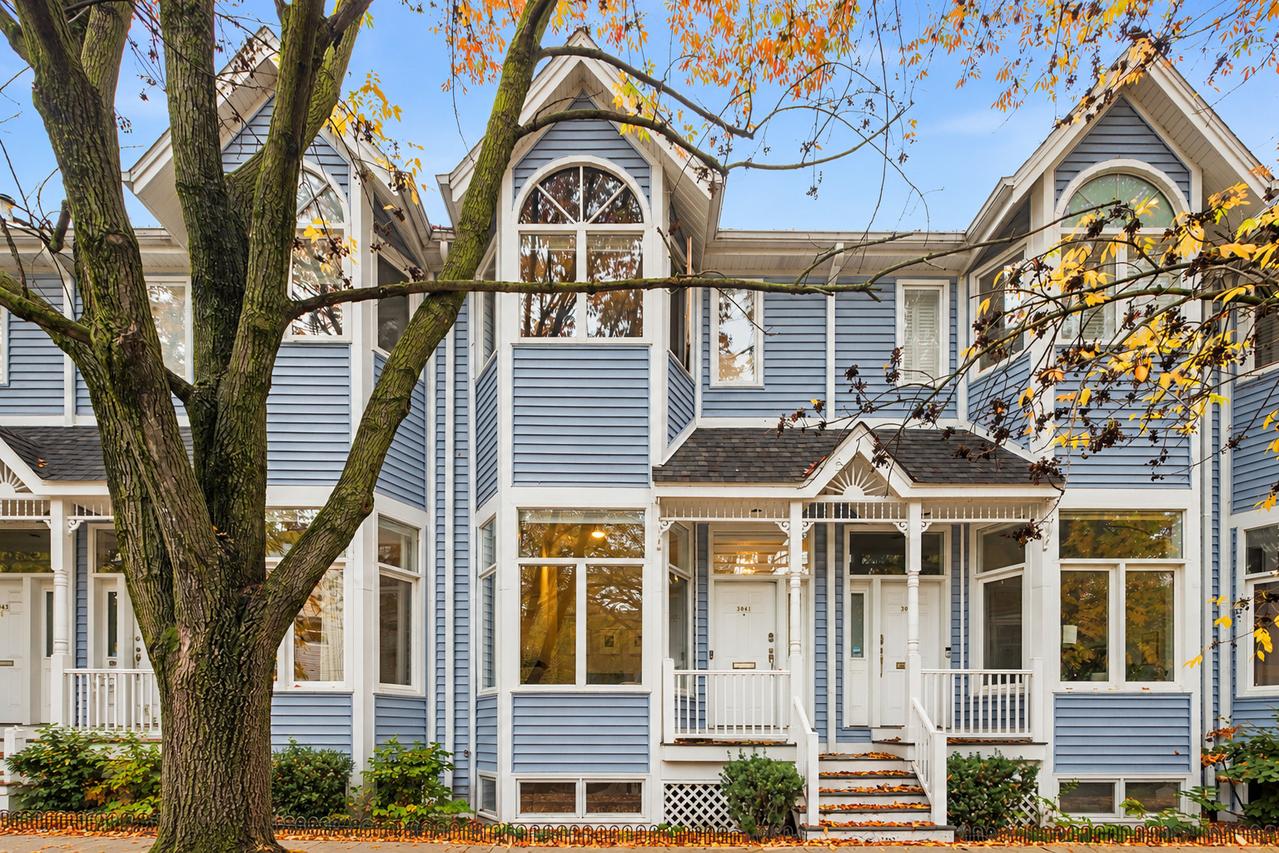 3041 N Lakewood Ave., Chicago, IL 60657
