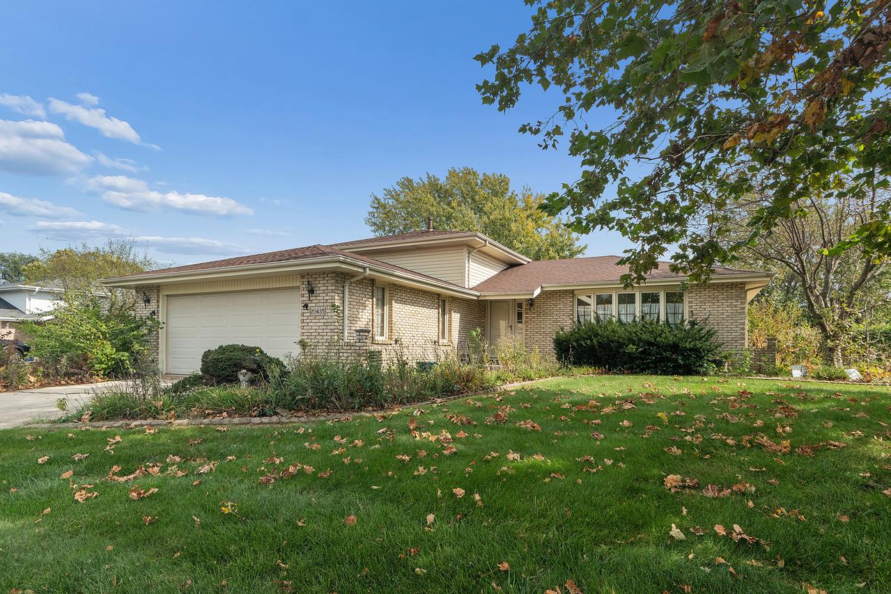 20435 S White Fence Ct., Frankfort, IL 60423