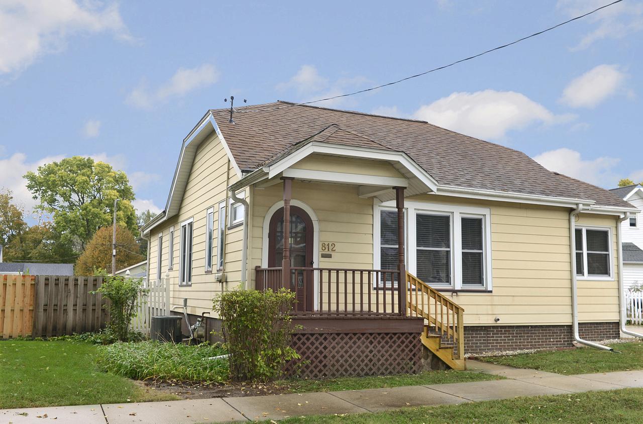 812 Poplar St., Ottawa, IL 61350