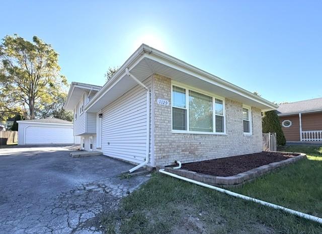 1129 Carol St., Downers Grove, IL 60516