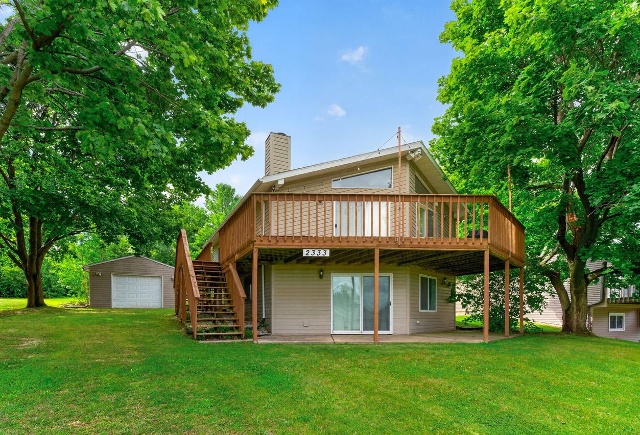 2333 Breckenboro Dr., Davis, IL 61019