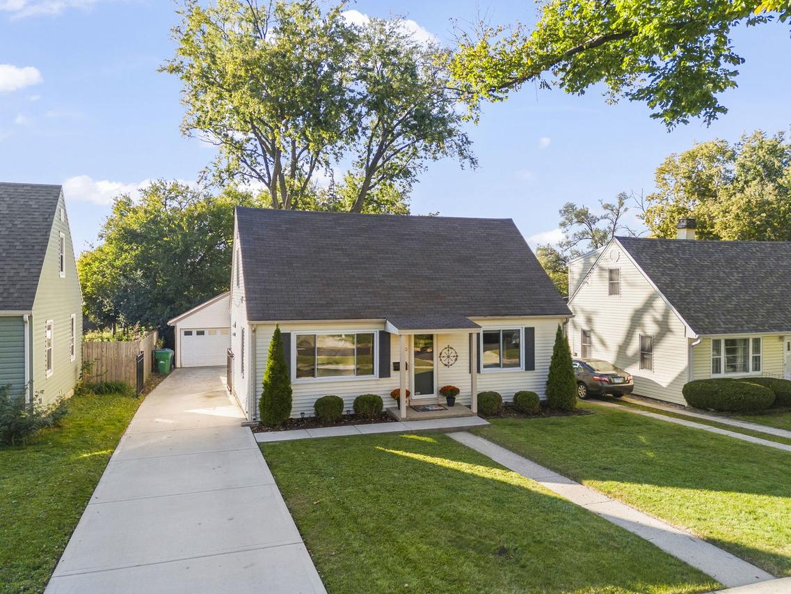 510 N Garfield St., Lombard, IL 60148