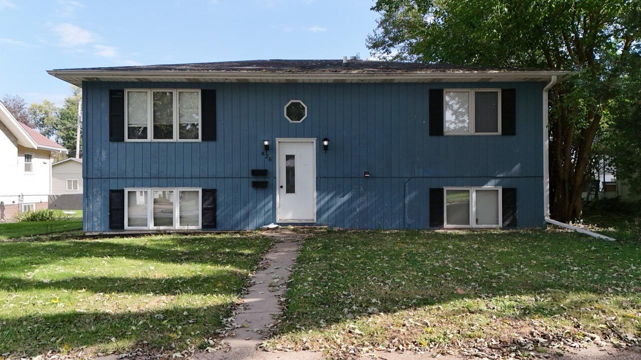 426 45th St., Moline, IL 61265