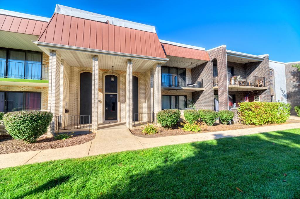 4111 W 98th St. #D, Oak Lawn, IL 60453
