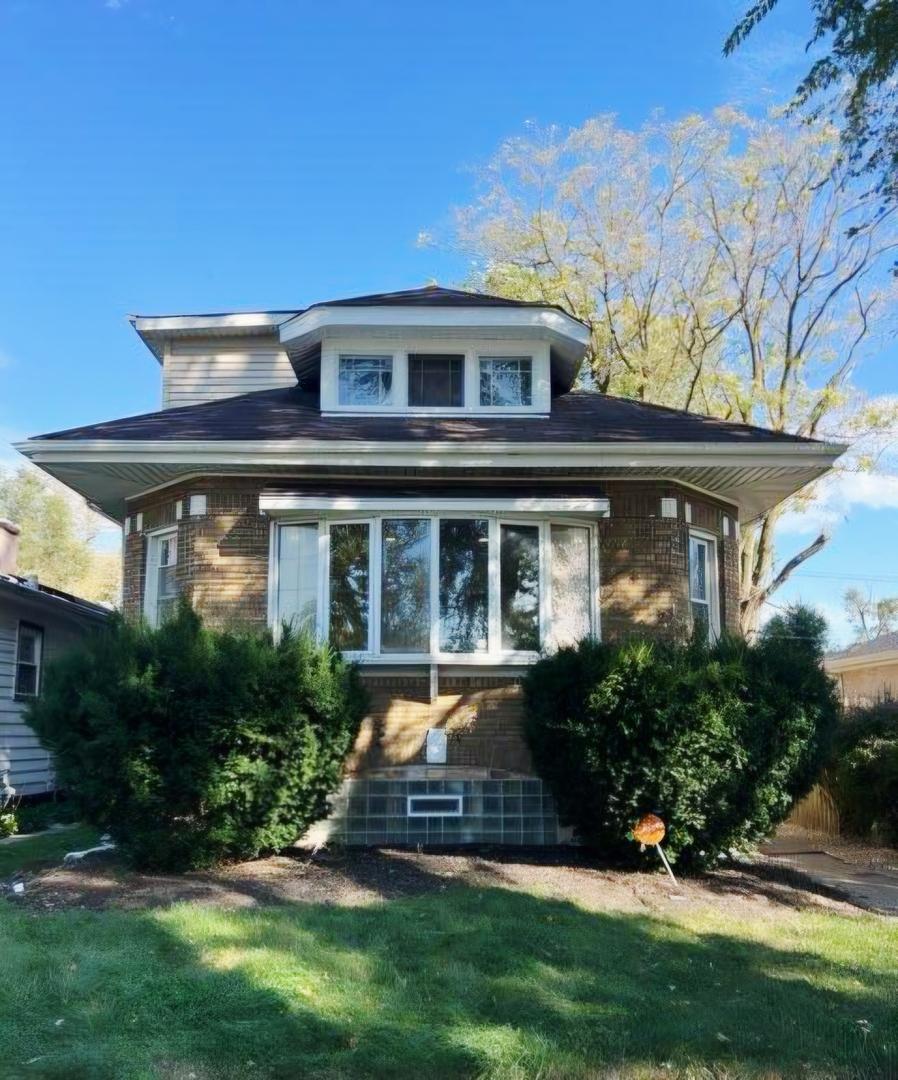 15805 S Marshfield Ave., Harvey, IL 60426