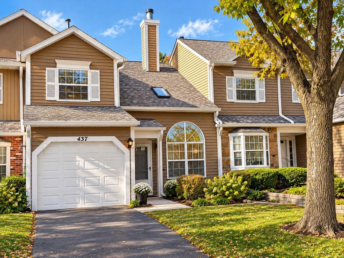 437 Ascot Ln., Streamwood, IL 60107