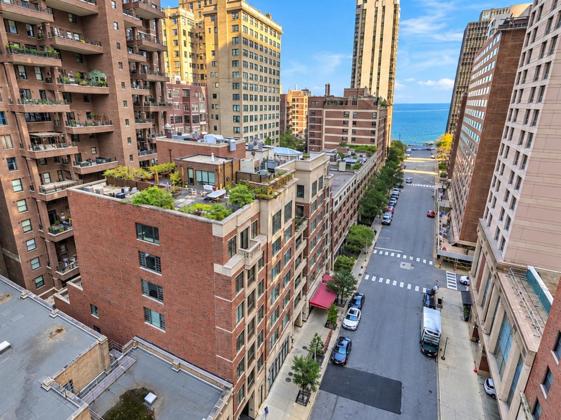 190 E Walton Pl. #603, Chicago, IL 60611