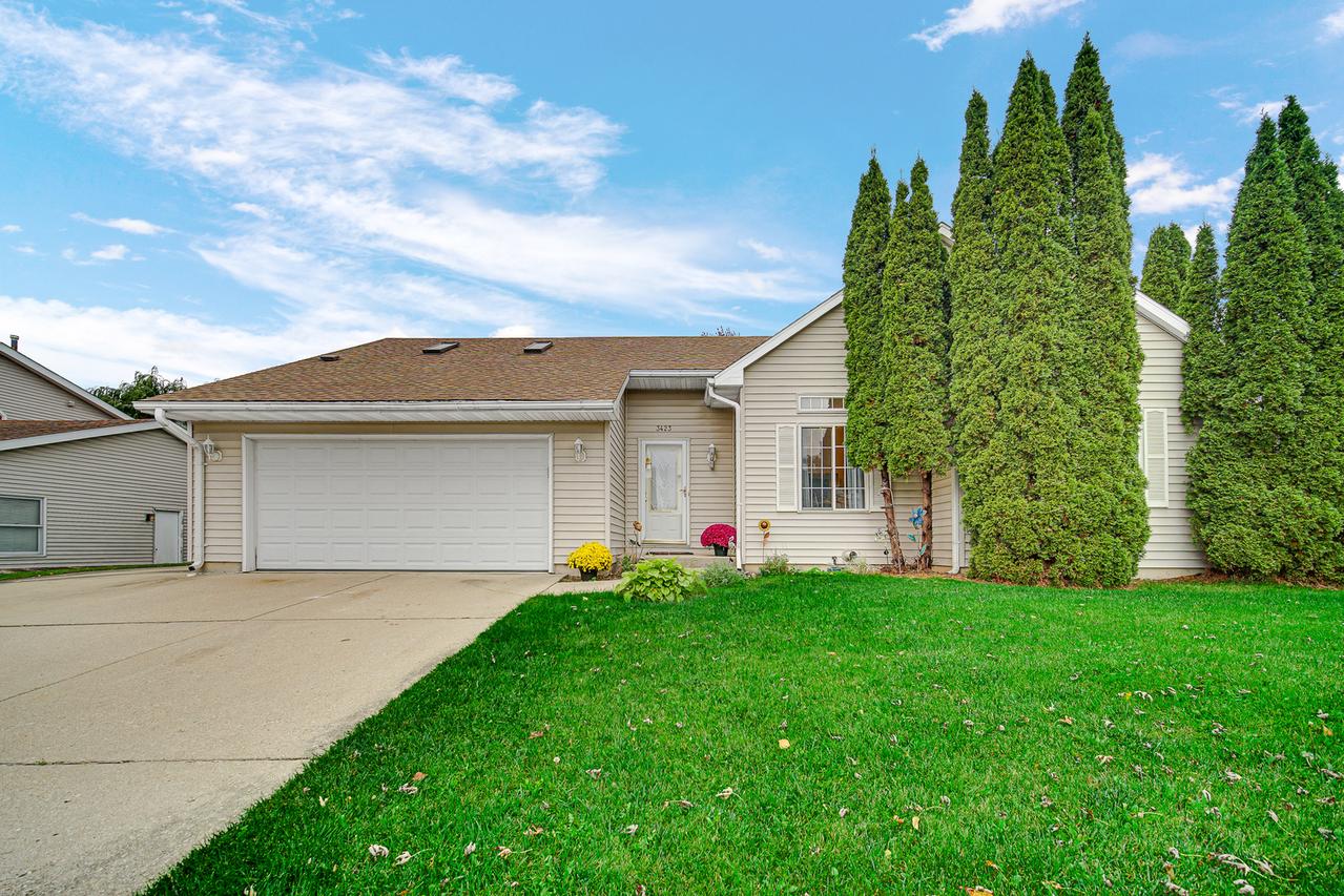 3423 Turnberry Dr., Mchenry, IL 60050