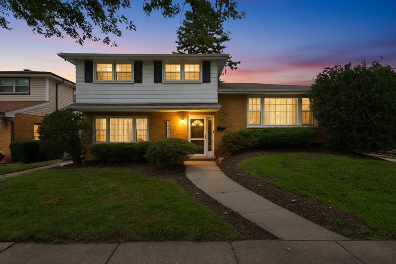 10324 S Kolmar Ave., Oak Lawn, IL 60453