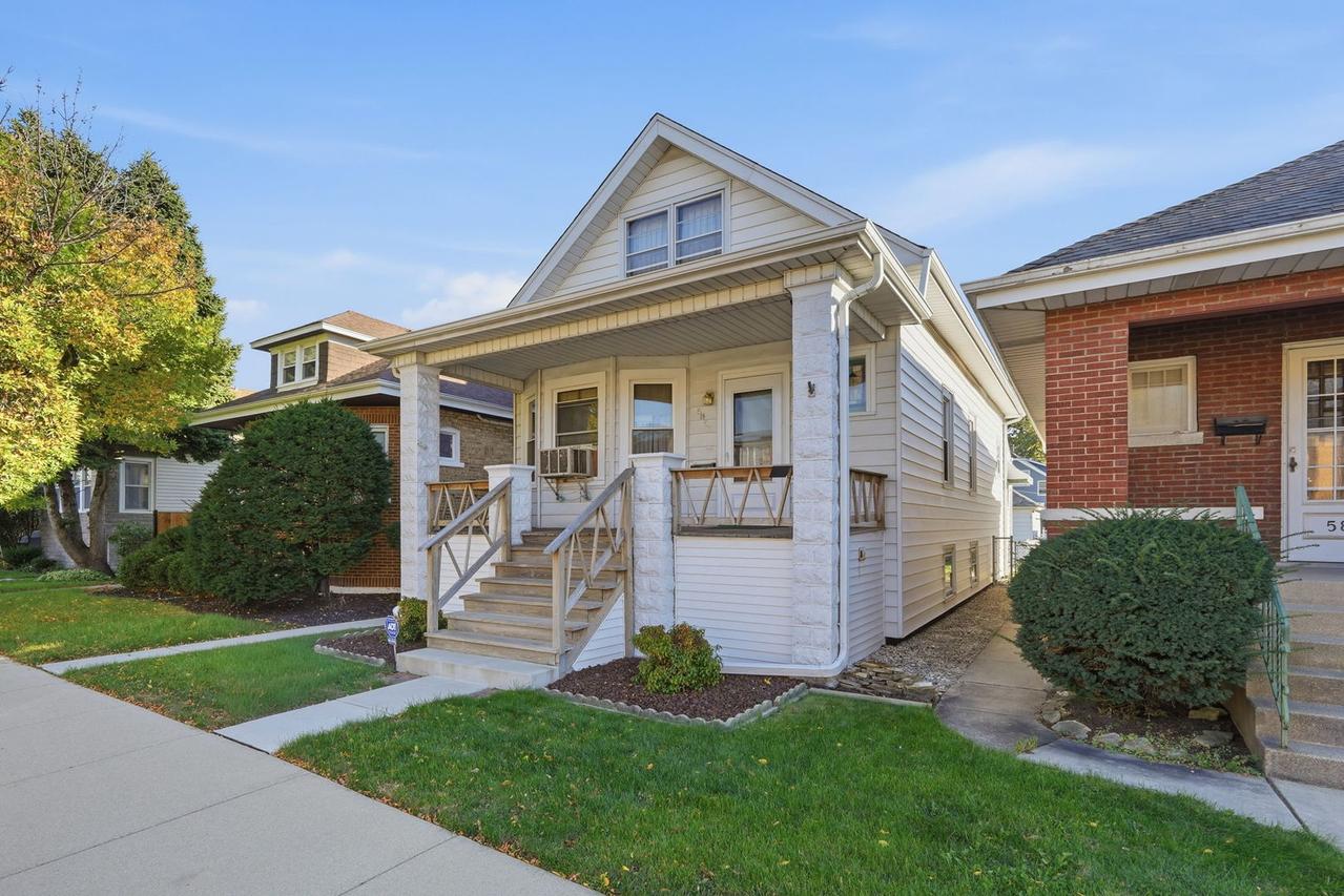 5851 W Addison St., Chicago, IL 60634