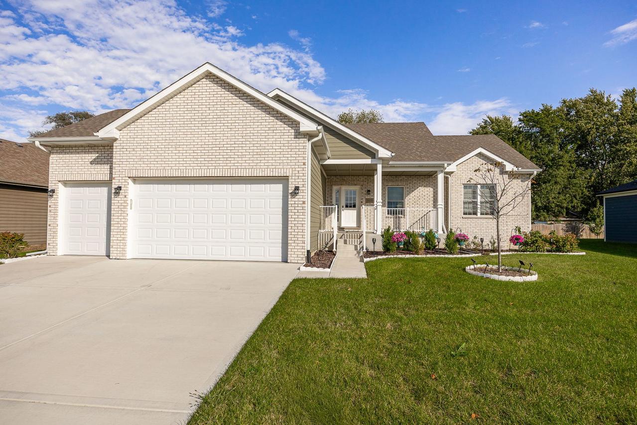 20929 Lakewoods Ln., Shorewood, IL 60404