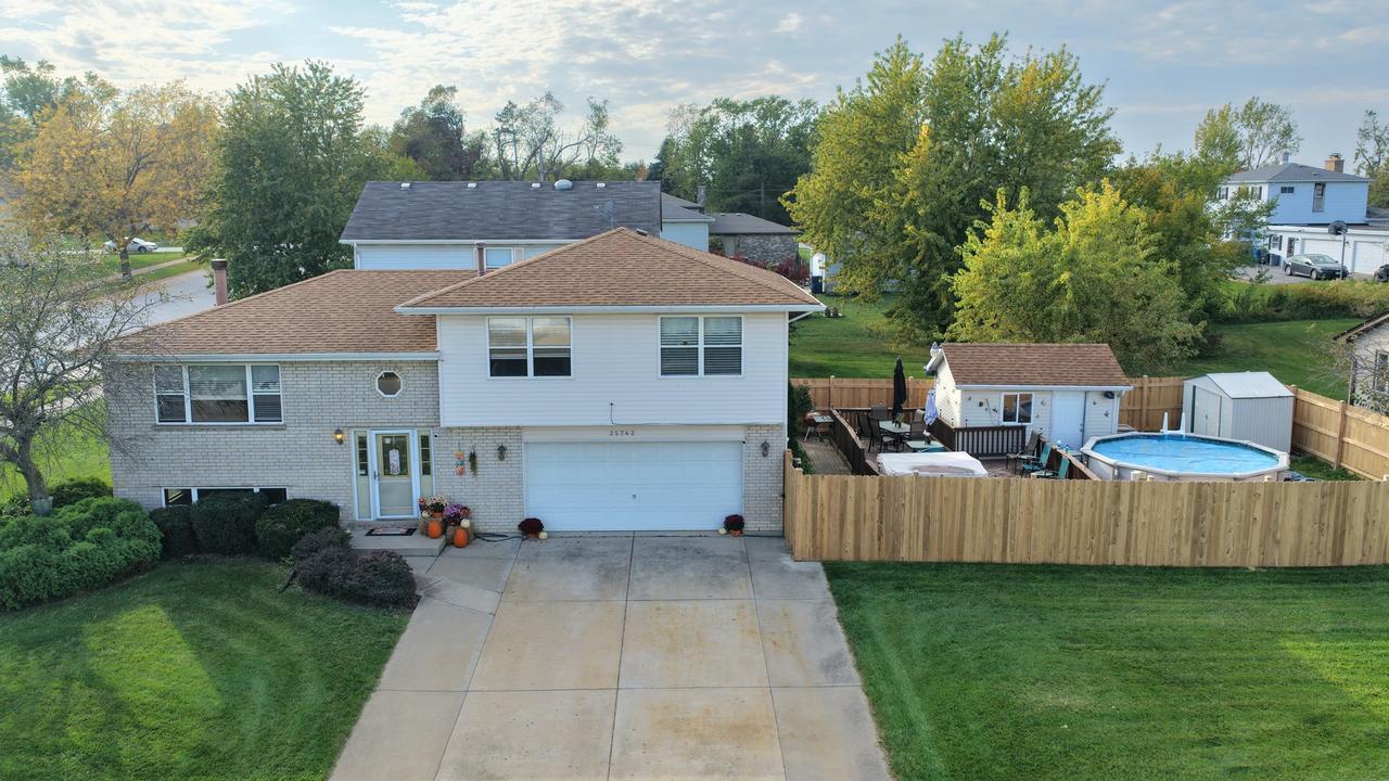 25742 S Mccorkle Ave., Monee, IL 60449