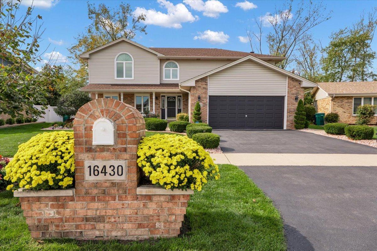 16430 Morgan Ln., Orland Hills, IL 60487