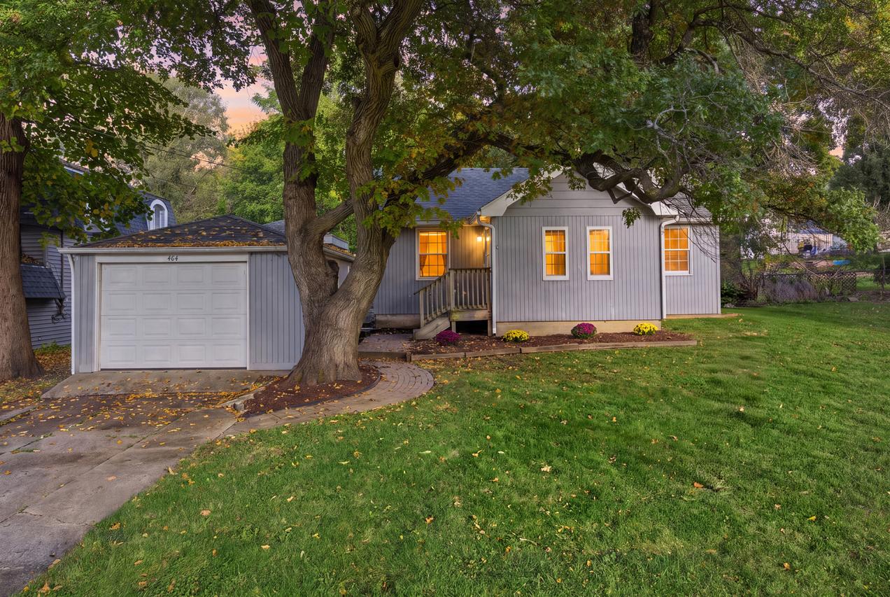 404 Crystal Lake Rd., Lake In The Hills, IL 60156