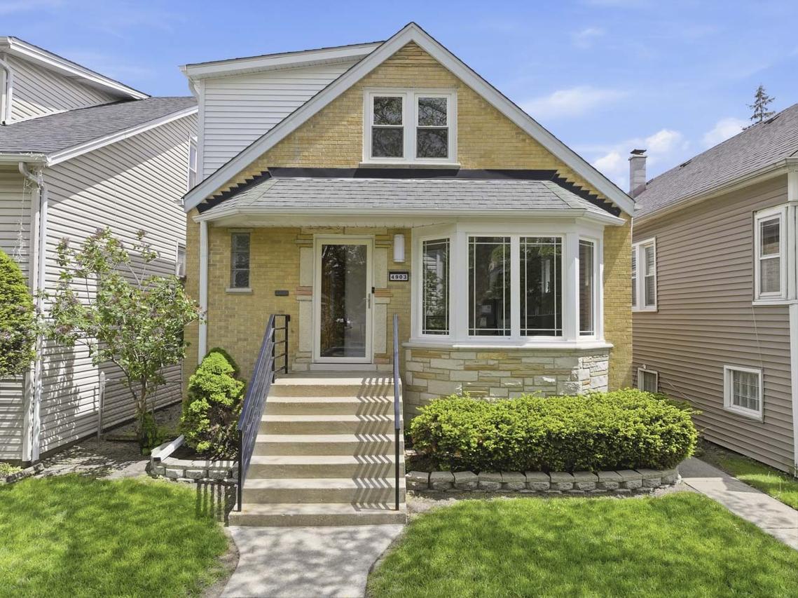 4903 N Moody Ave., Chicago, IL 60630