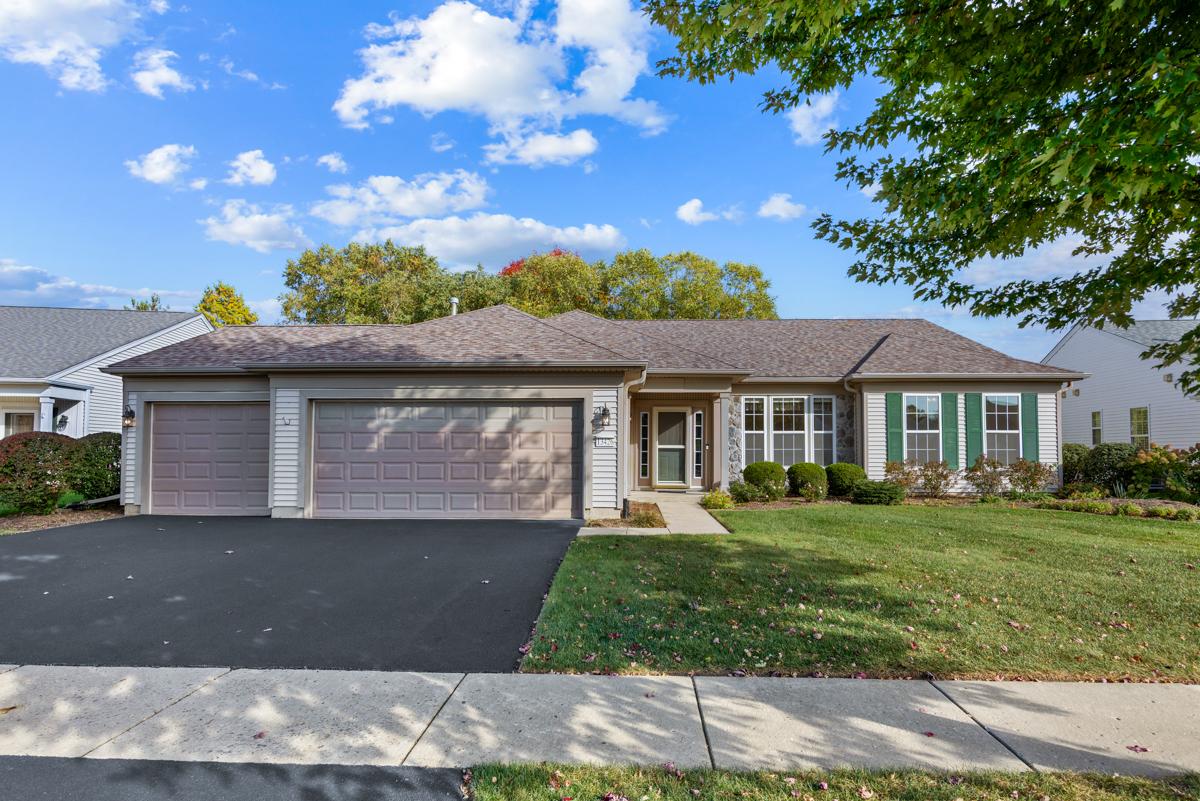 13426 Dakota Fields Dr., Huntley, IL 60142