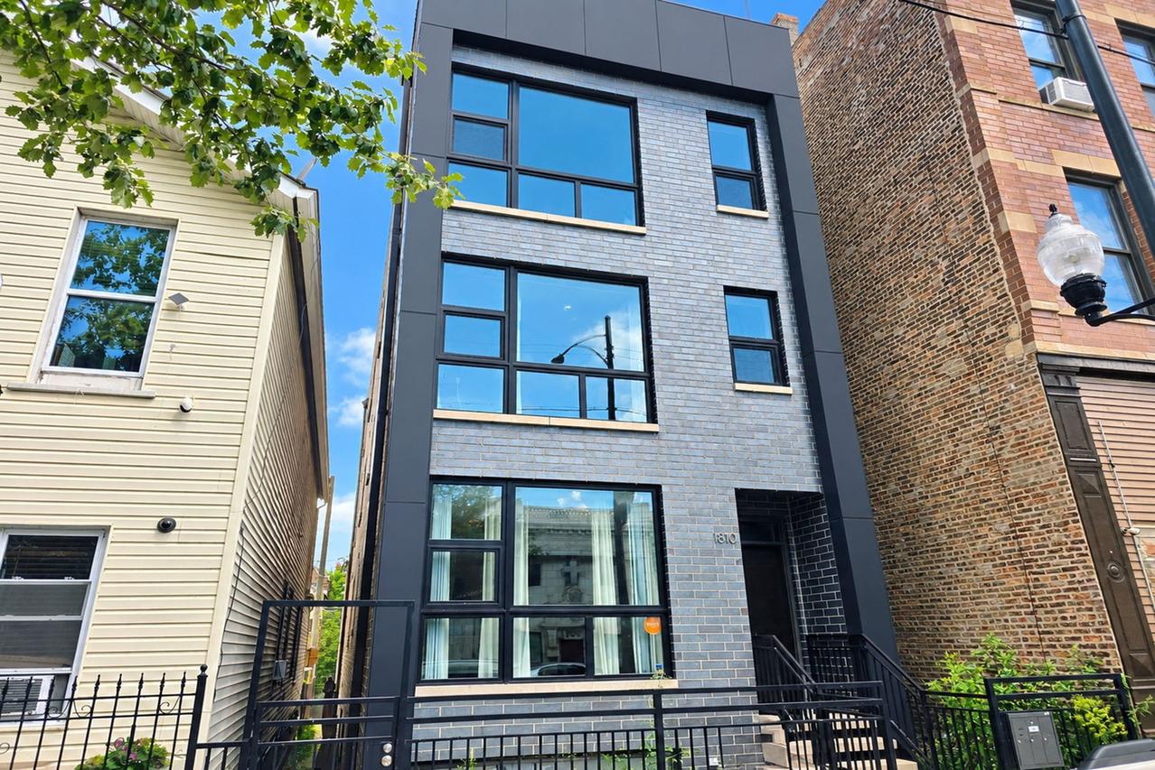1810 S Racine Ave. #1, Chicago, IL 60608