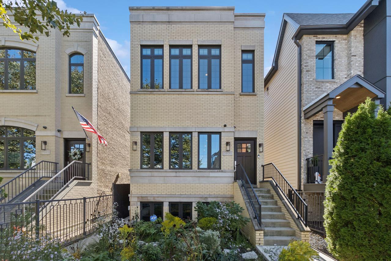 2651 W Medill Ave., Chicago, IL 60647
