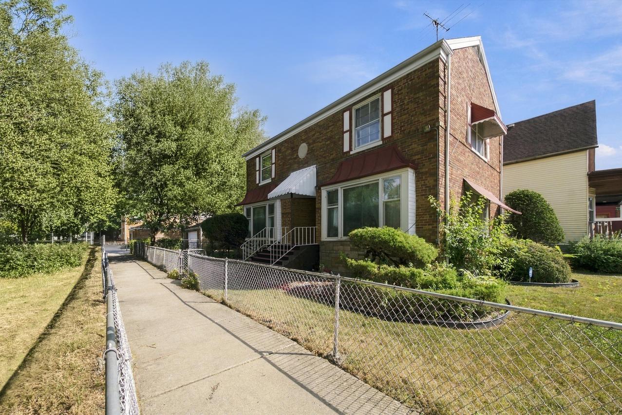 855 W 73rd St., Chicago, IL 60621