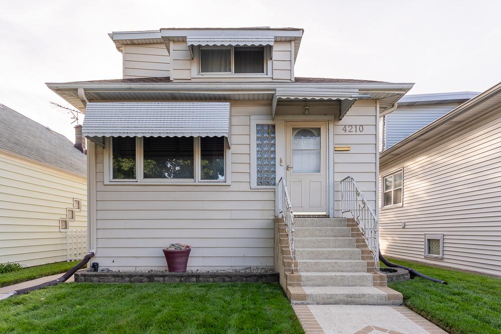 4210 N Overhill Ave., Norridge, IL 60706
