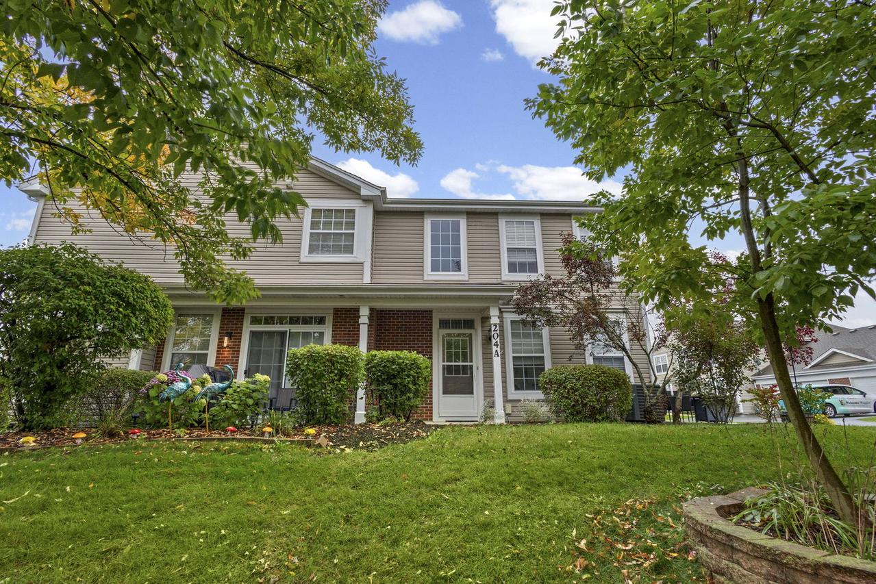 204 Belle Vue Ct. #A, Sugar Grove, IL 60554