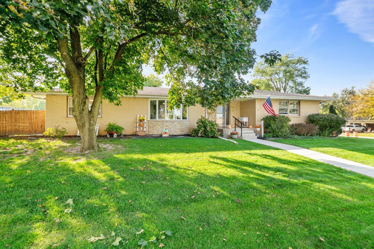 5230 S Harlan Dr., Rochelle, IL 61068