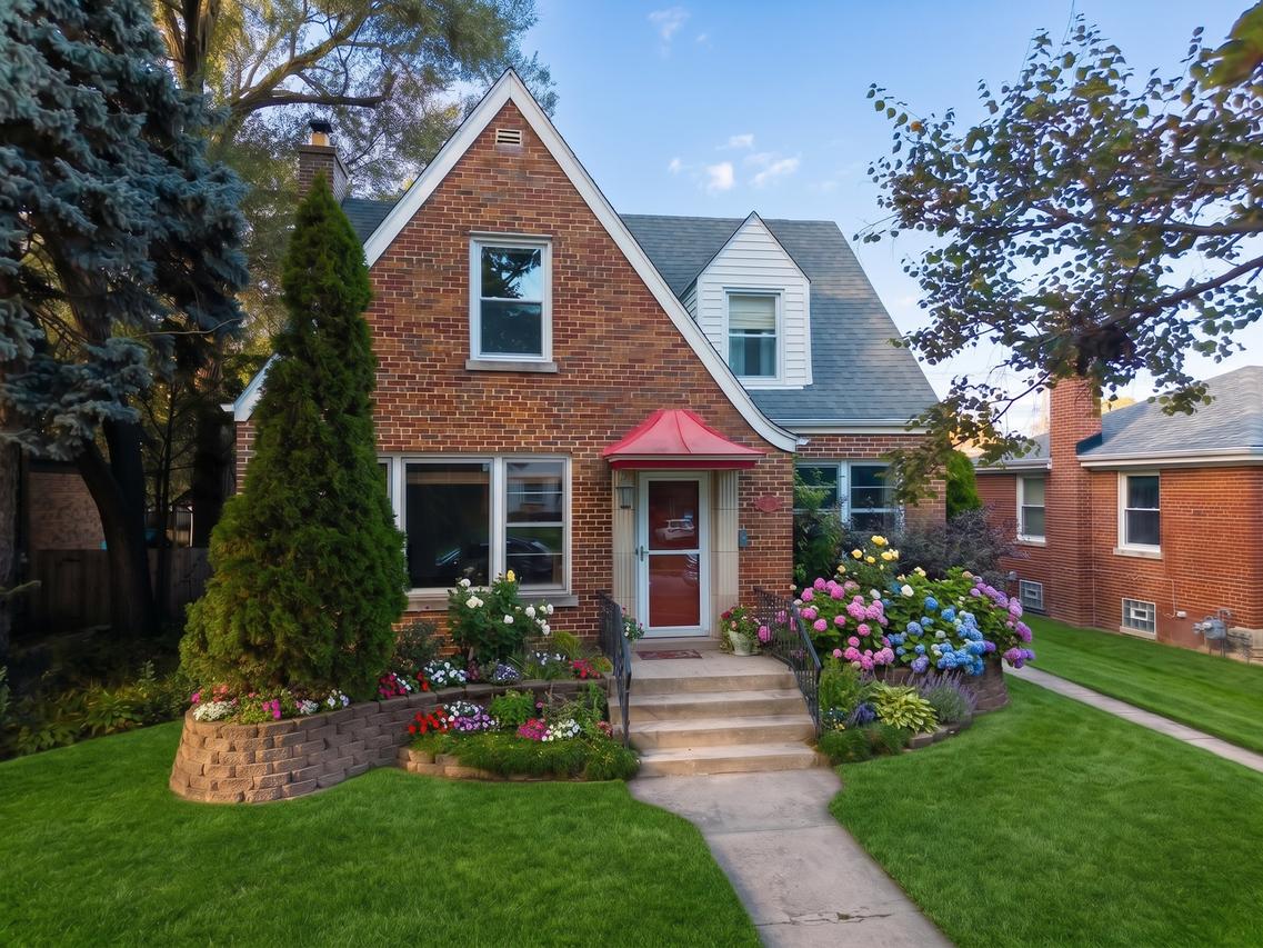 10334 Wight St., Westchester, IL 60154