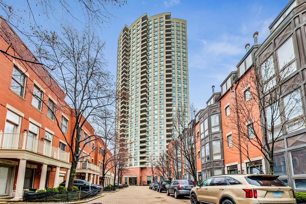 501 N Clinton St. #2701, Chicago, IL 60654