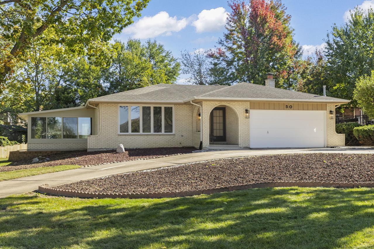 50 W Logan St., Lemont, IL 60439