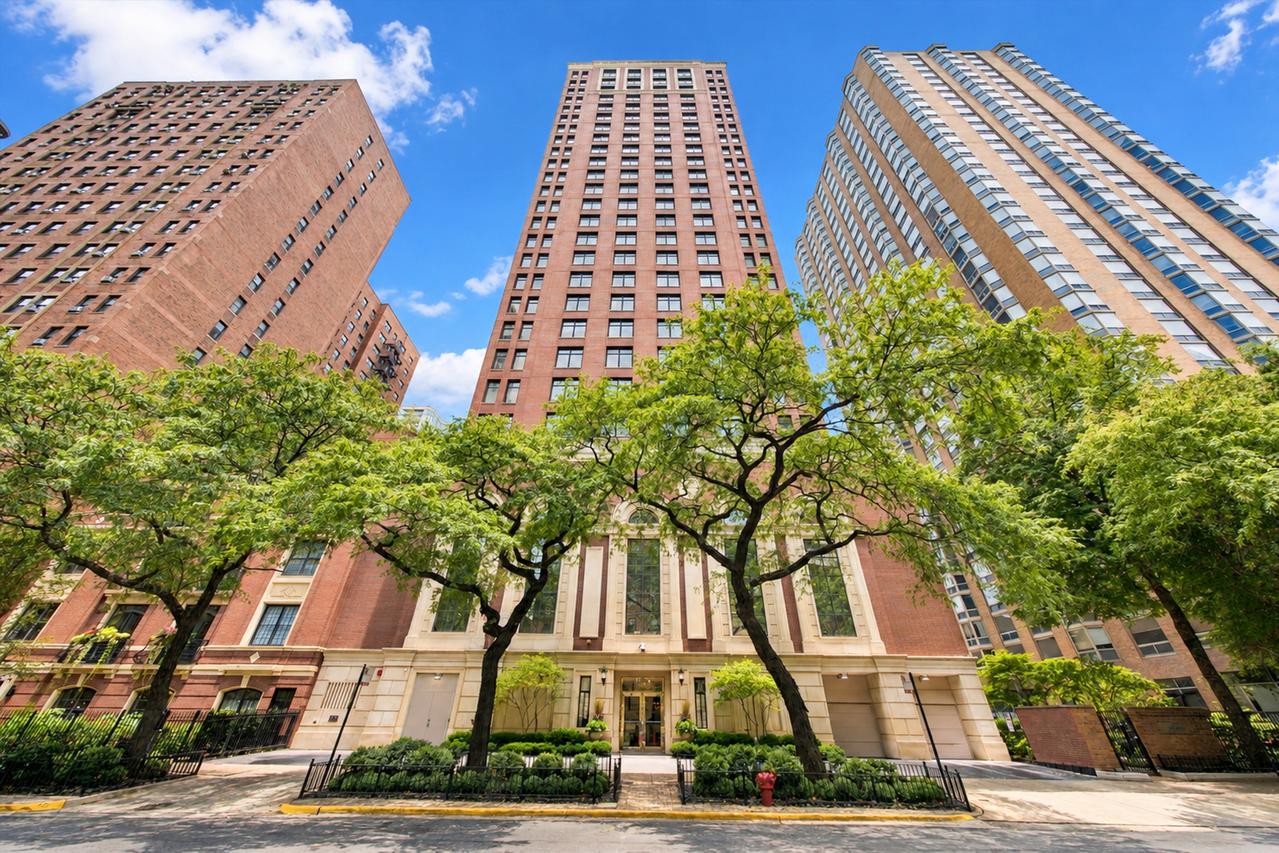 1122 N Dearborn St. #25I, Chicago, IL 60610