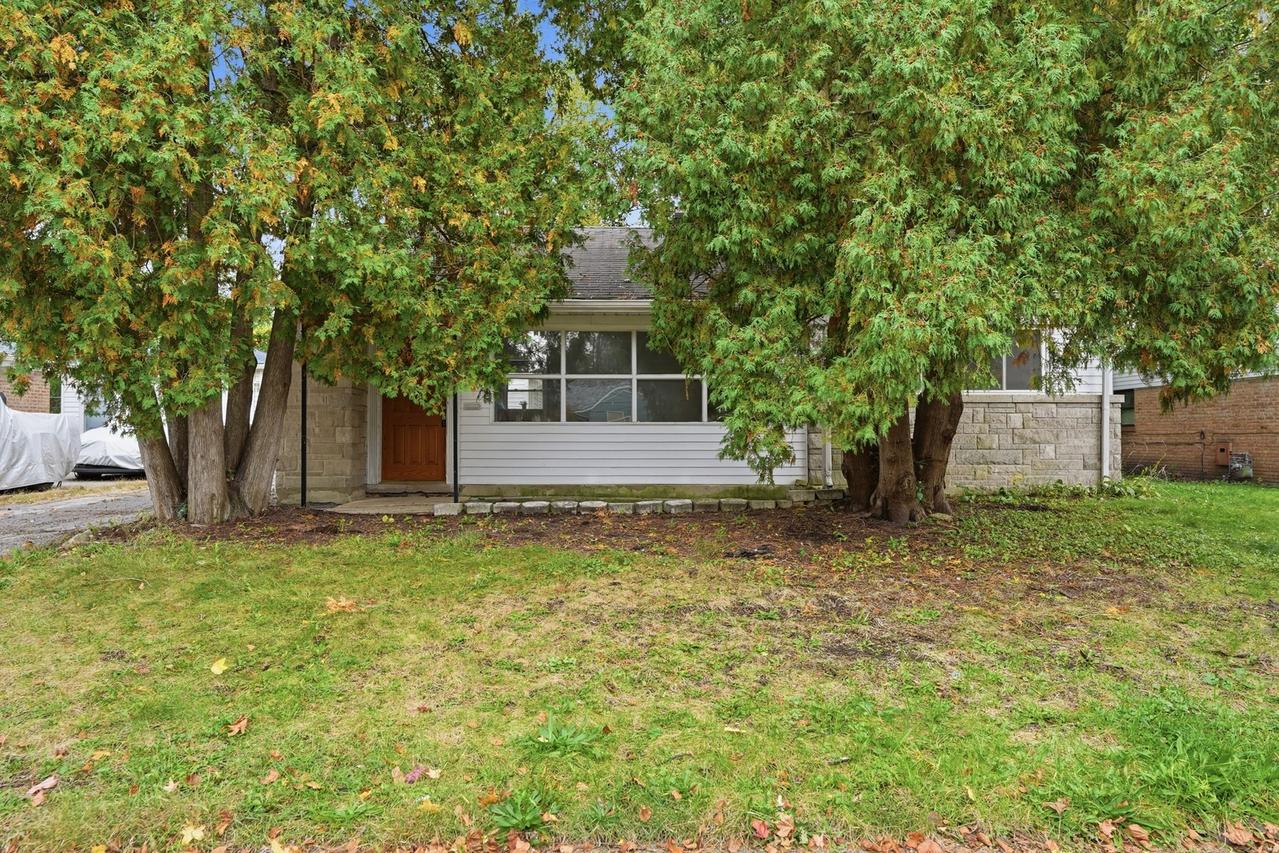 327 Marquette St., Park Forest, IL 60466
