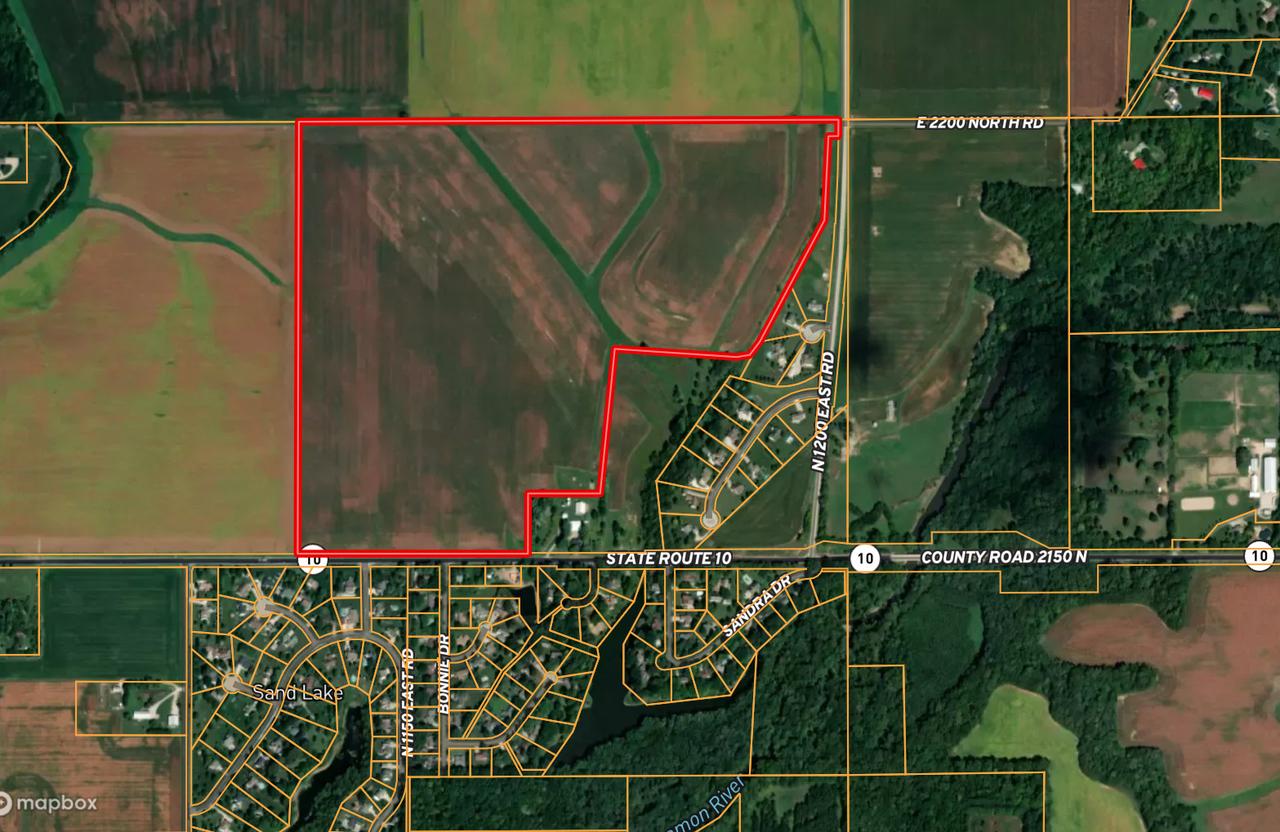 000 State Rte 10 Route, Monticello, IL 61856