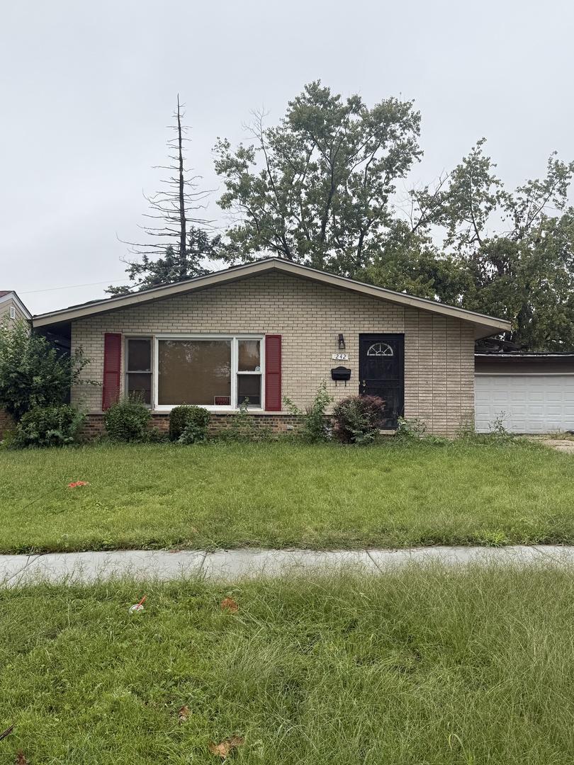 1242 Piacenti Ln., Chicago Heights, IL 60411