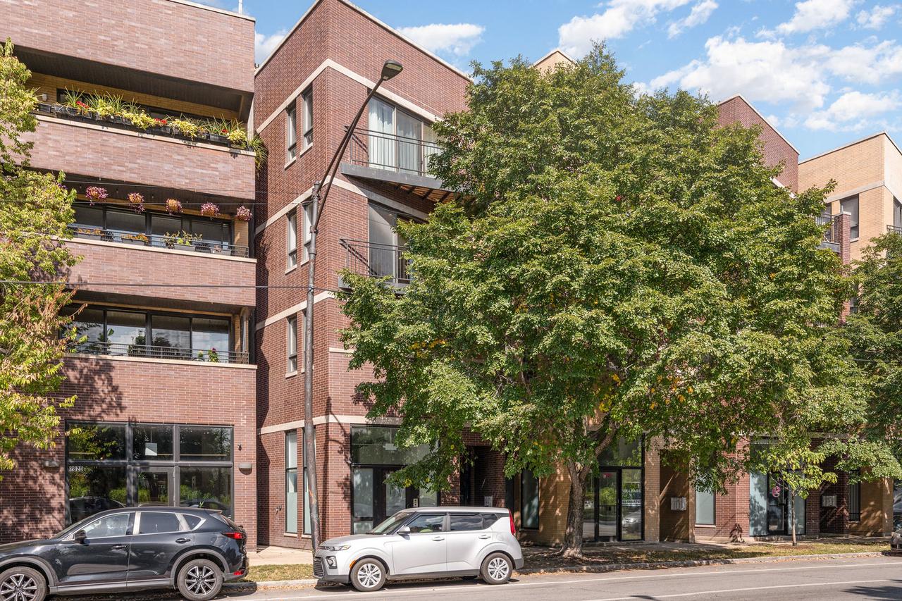 2818 W Chicago Ave. #2, Chicago, IL 60622