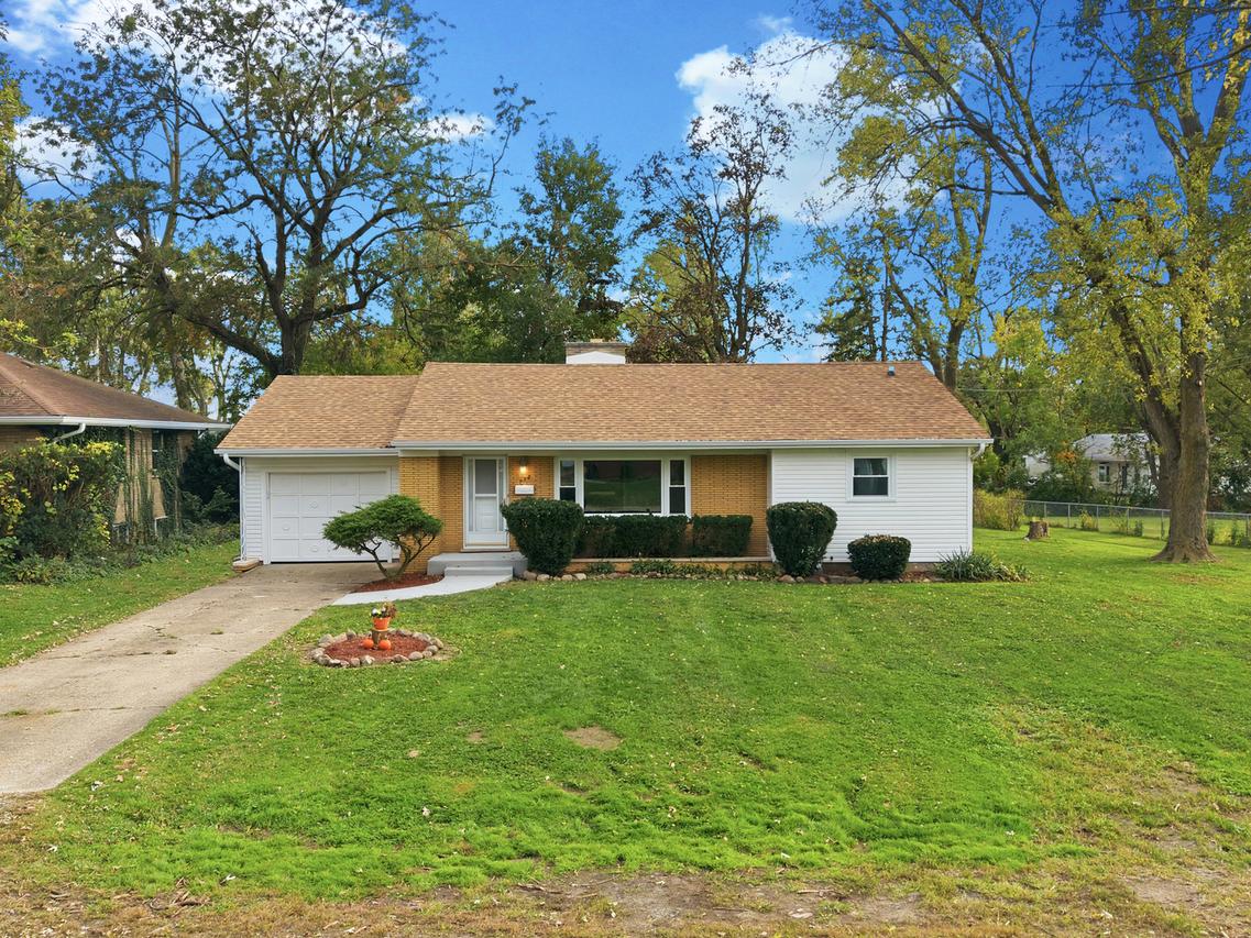732 1st St., Crete, IL 60417