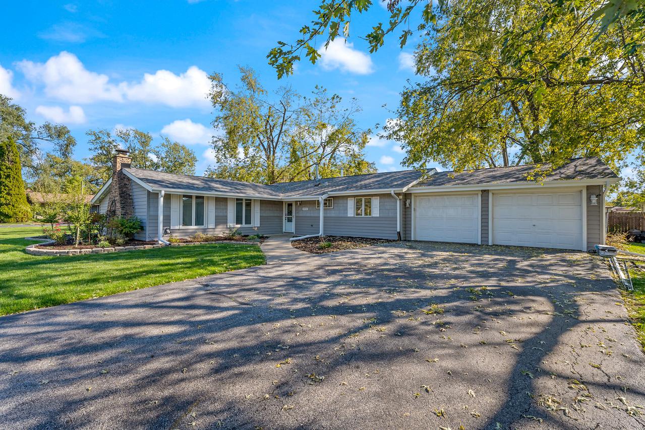 8941 Chadbourn Dr., Orland Park, IL 60462