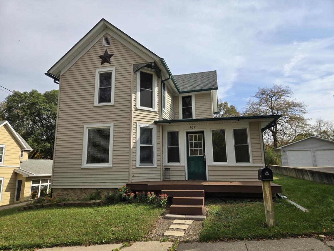 107 N Strickler Ave., Mt. Carroll, IL 61053