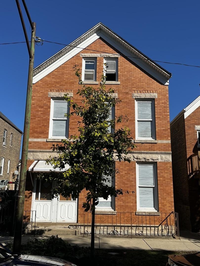 3303 S Aberdeen St., Chicago, IL 60608