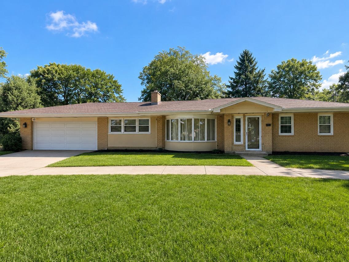 1415 Burr Oak Dr., Glenview, IL 60025
