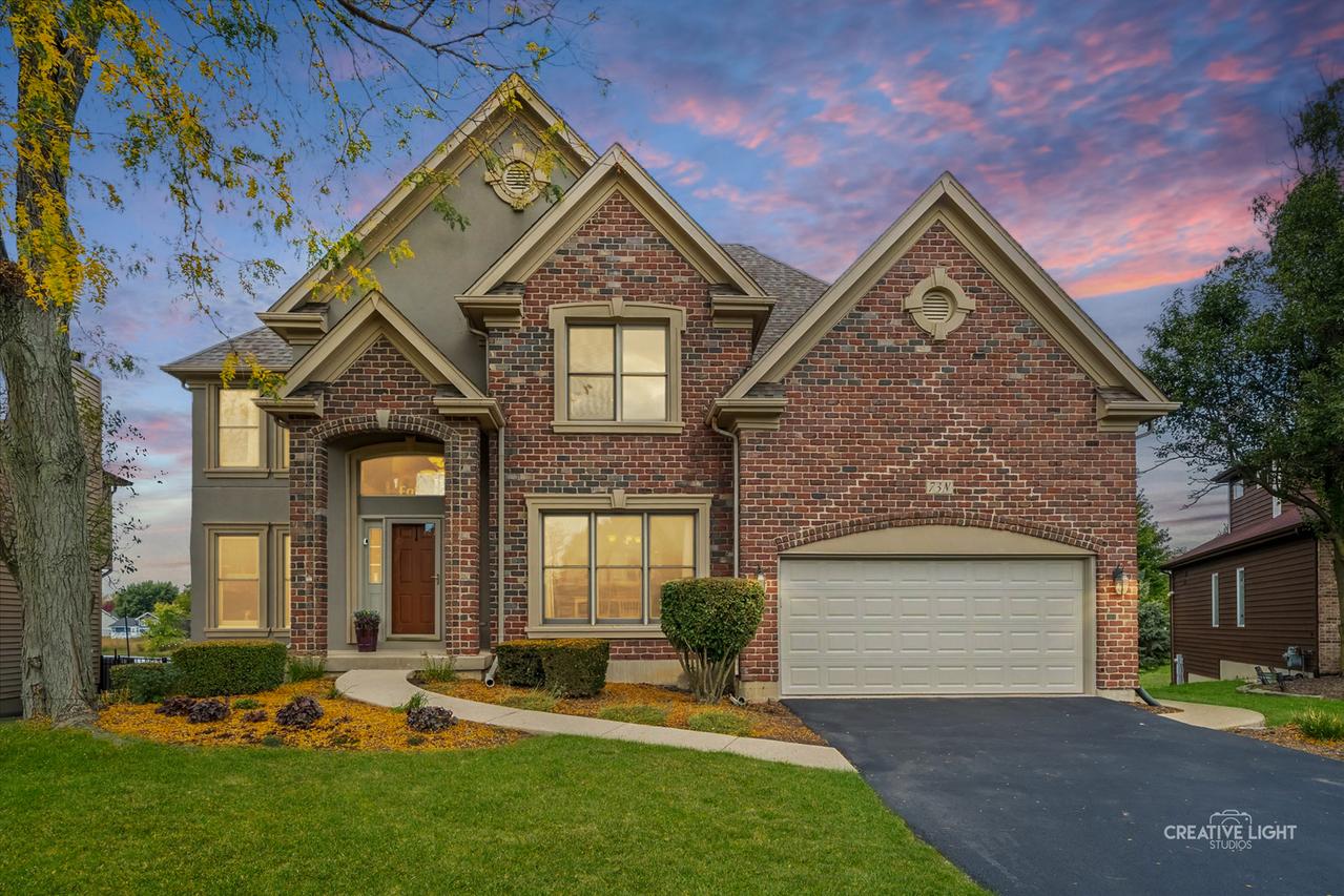 73 N Forestview Ln., Aurora, IL 60502