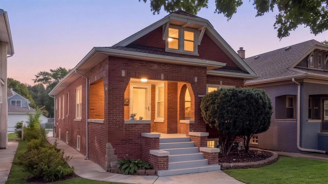 920 Wisconsin Ave., Oak Park, IL 60304